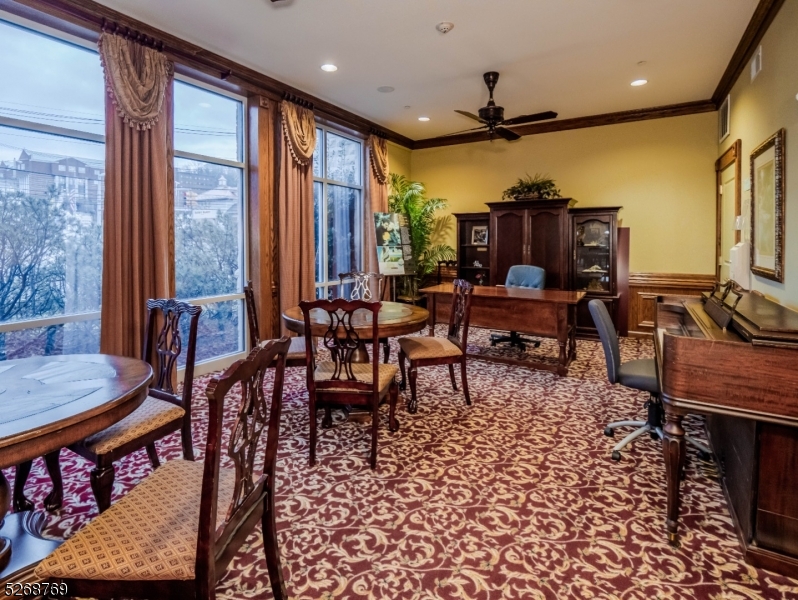 Newton Town, NJ 07860,1 Trinity St #aa