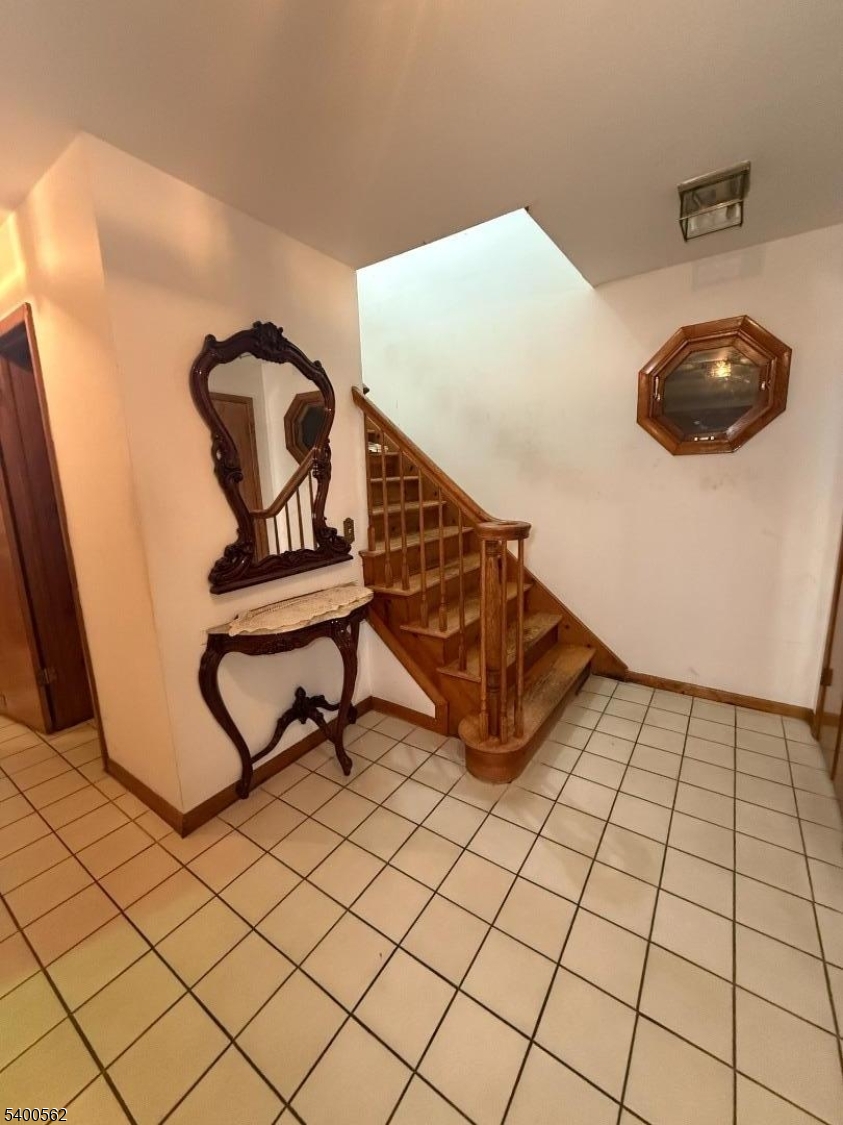 North Haledon Boro, NJ 07508,7 Walray Ave