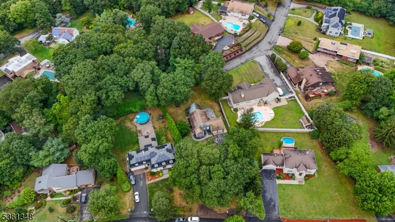 15 Old Rifle Camp Rd, Woodland Park, NJ 07424