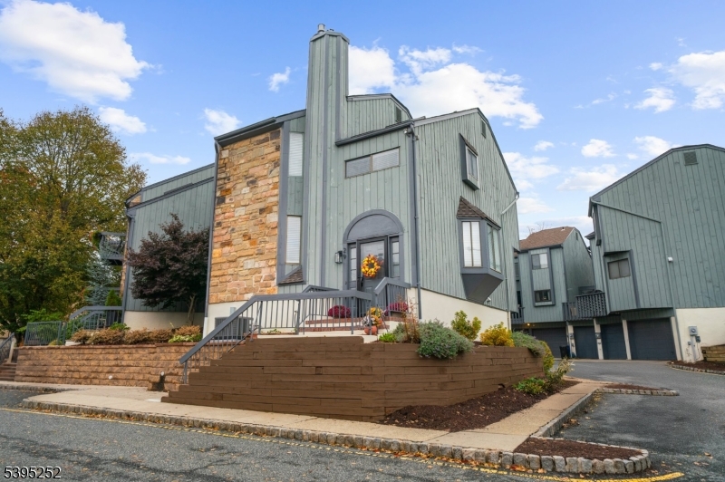 Washington Twp., NJ 07840,29 Trafalgar Ct