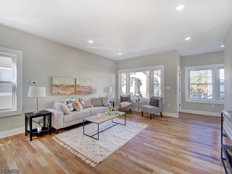 Union Twp., NJ 07088,297 Oswald Pl