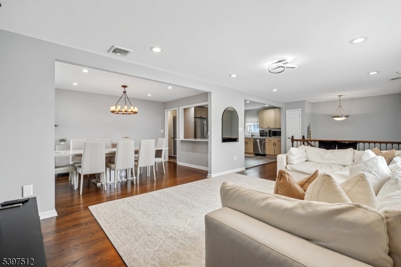 Union Twp., NJ 07083,2389 Steuben St