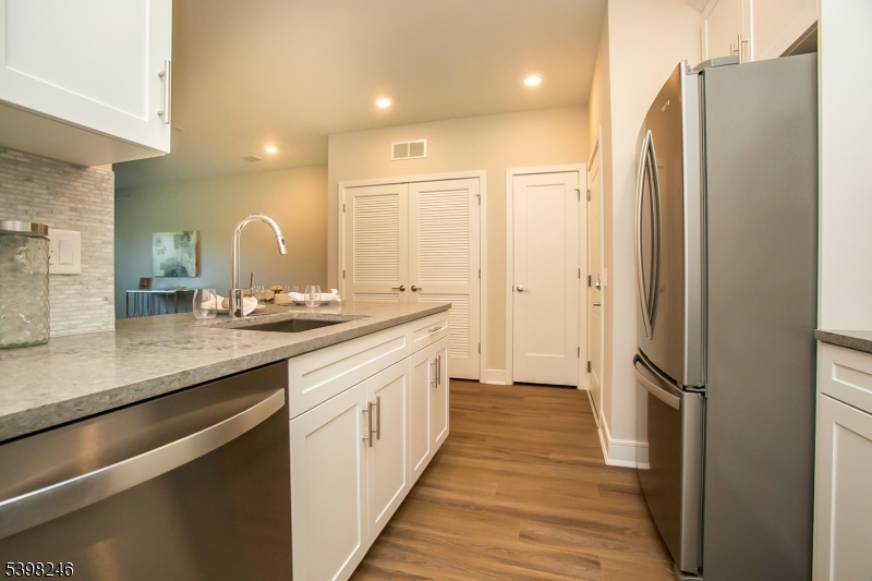 Fairfield Twp., NJ 07004,74 Passaic Ave #205