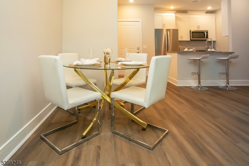 Fairfield Twp., NJ 07004,74 Passaic Ave #205