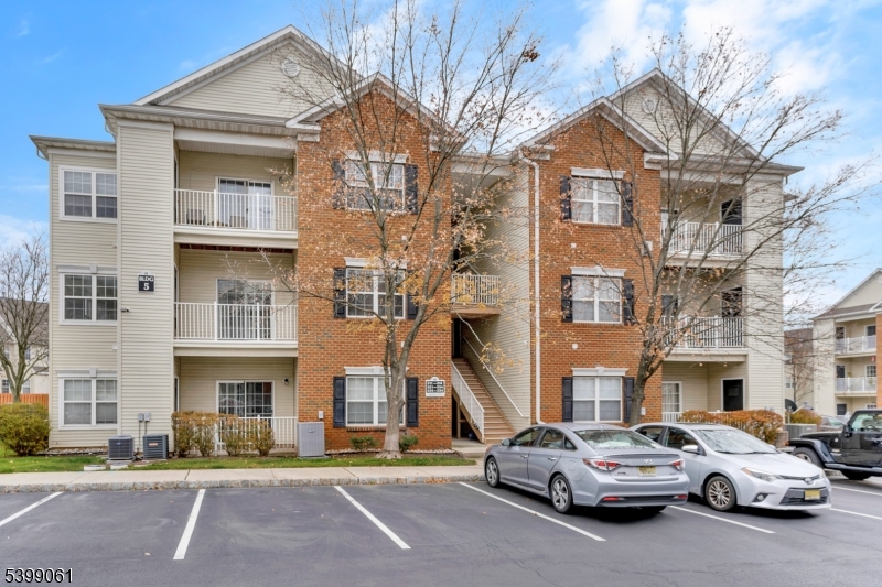 524 Coppola Dr, South Plainfield Boro, NJ 07080