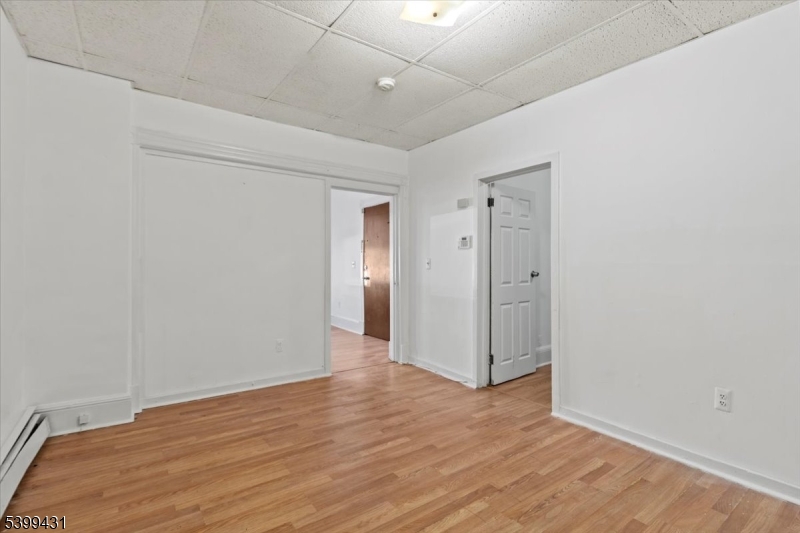 Paterson City, NJ 07522,512 Union Ave #1