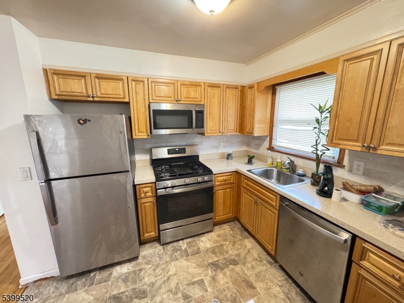 910 Randolph Ave, Rahway City, NJ 07065