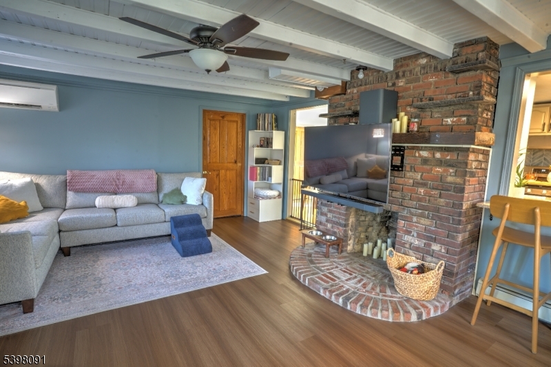 Stanhope Boro, NJ 07874,31 Highland Ave