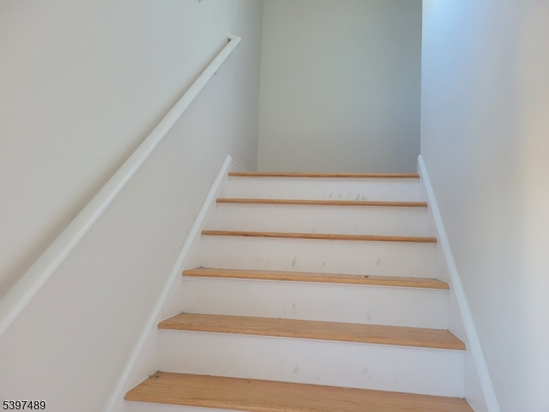 Union Twp., NJ 07083,2037 Gless Ave