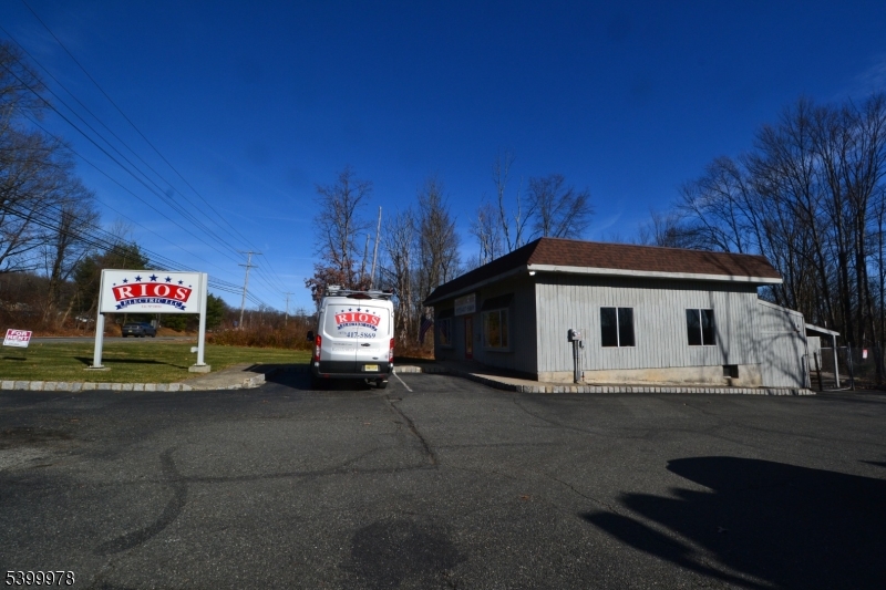 Mount Olive Twp., NJ 07836,249 Us Highway 206