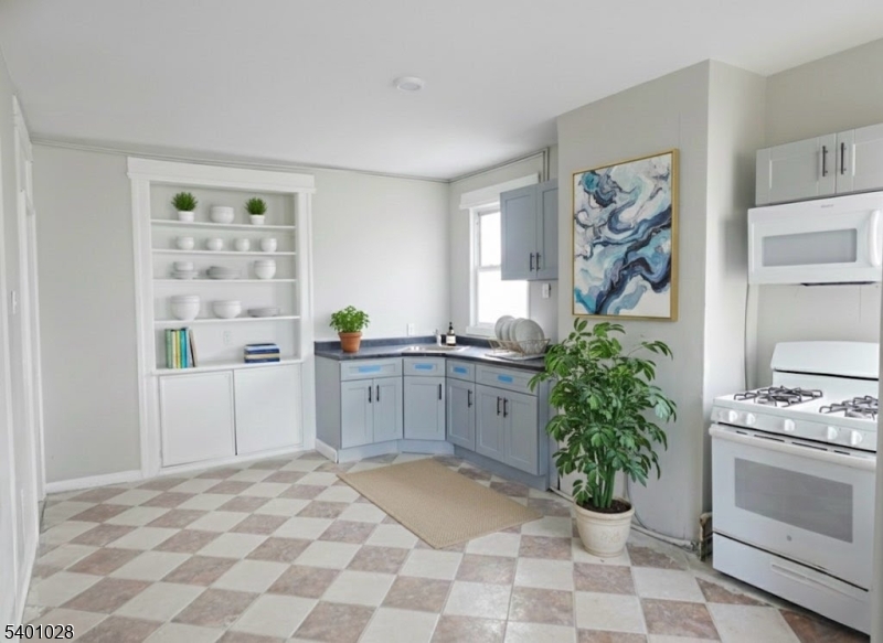 Irvington Twp., NJ 07111,1360 Springfield Ave