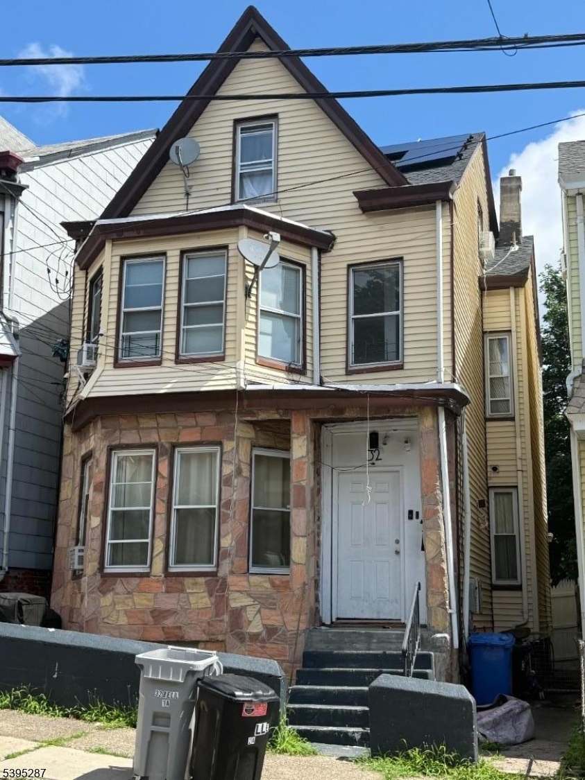 Paterson City, NJ 07522,32 Belle Ave