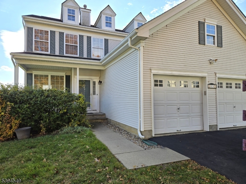 33 Saxton Dr, Hackettstown Town, NJ 07840