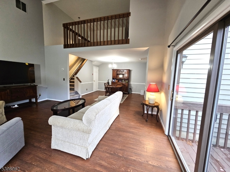 Hampton Twp., NJ 07860,2 Sparrow Ci