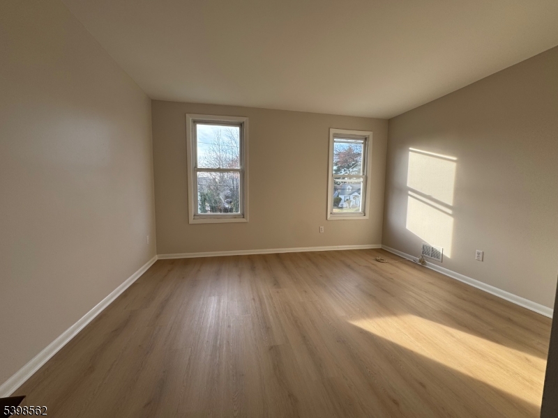 Cranford Twp., NJ 07016,7 Grove St #2