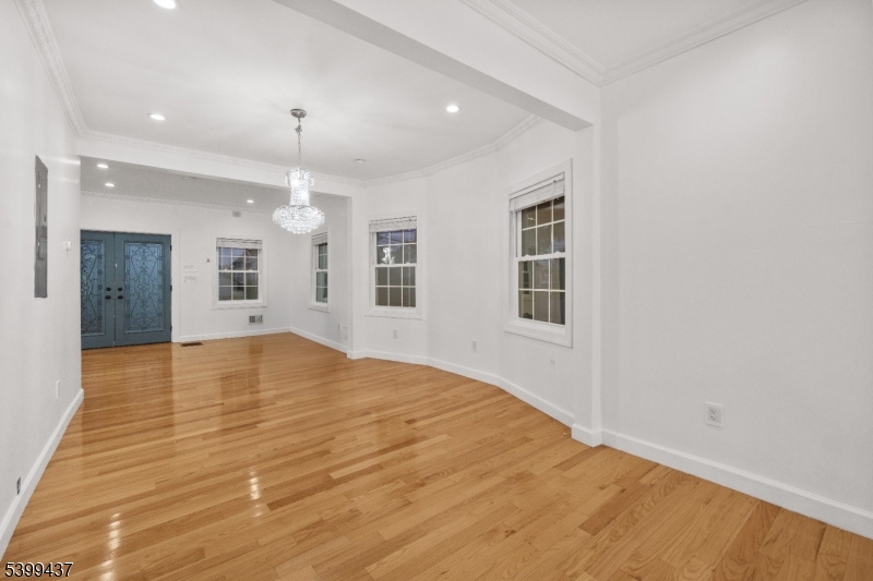 Hackensack City, NJ 07601,81 Fairmount Ave