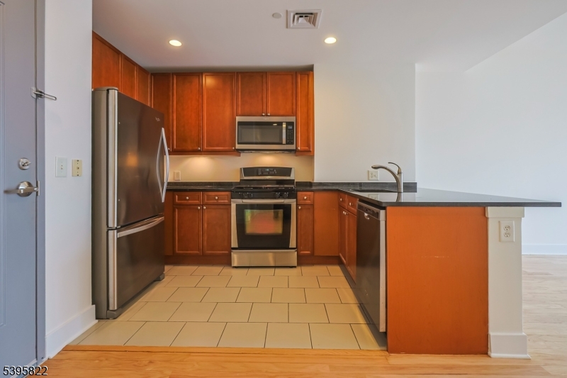 Jersey City, NJ 07302,201 Marin Blvd #1209