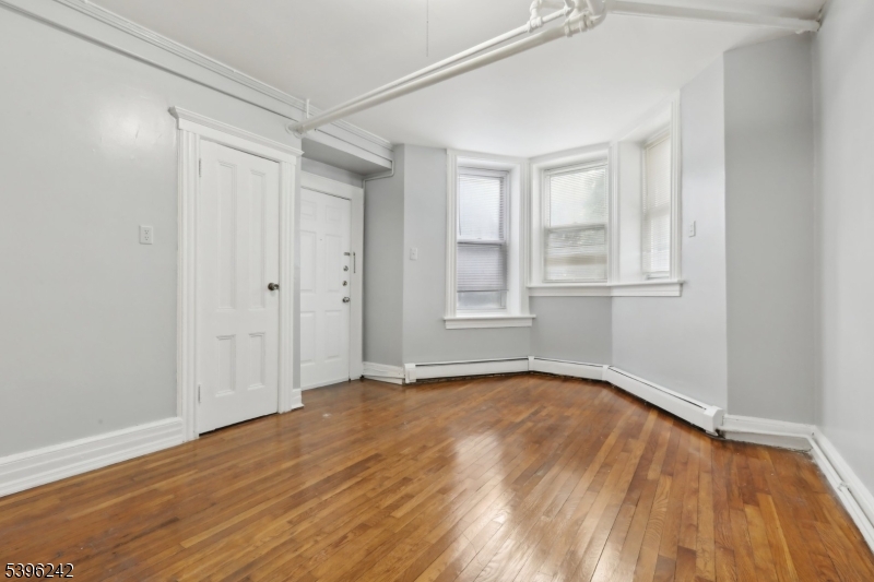 Jersey City, NJ 07304,162 Fairview Ave