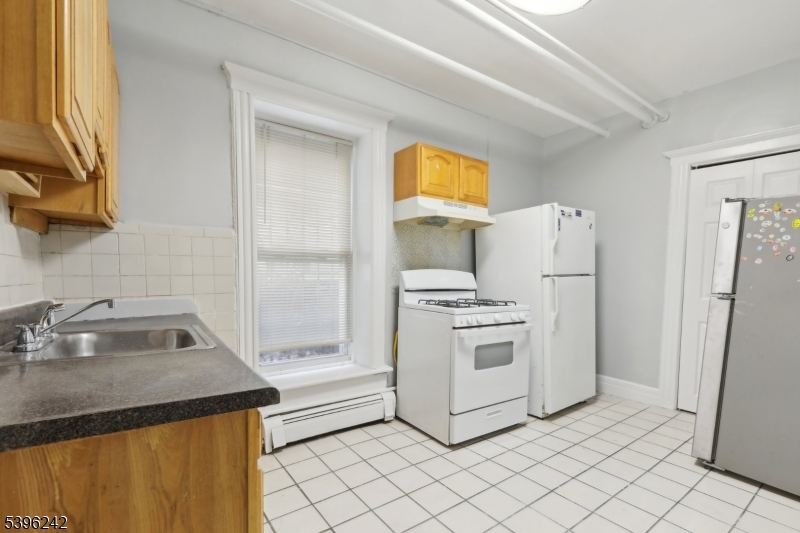 Jersey City, NJ 07304,162 Fairview Ave