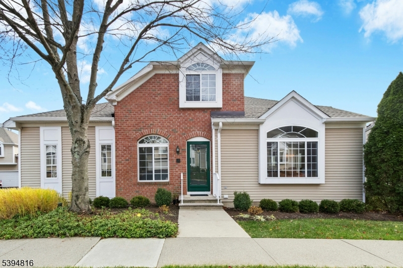 14 Schindler Ct, Chatham Boro, NJ 07928