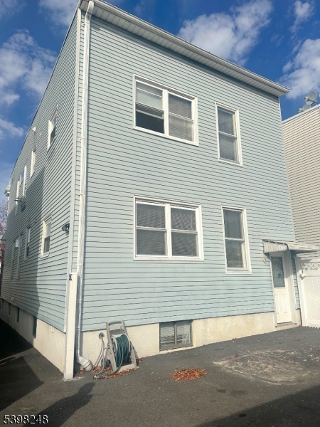 Kearny Town, NJ 07032,250 Highland Ave