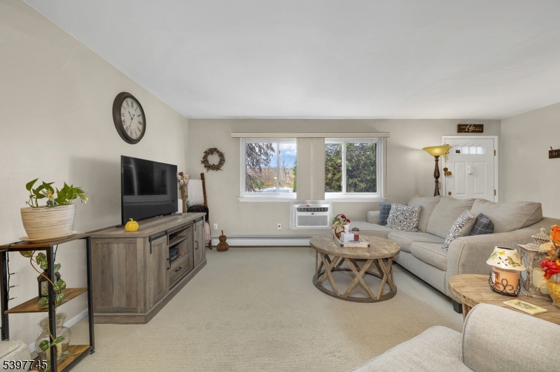 641 Cricket Ln, Woodbridge Twp., NJ 07095