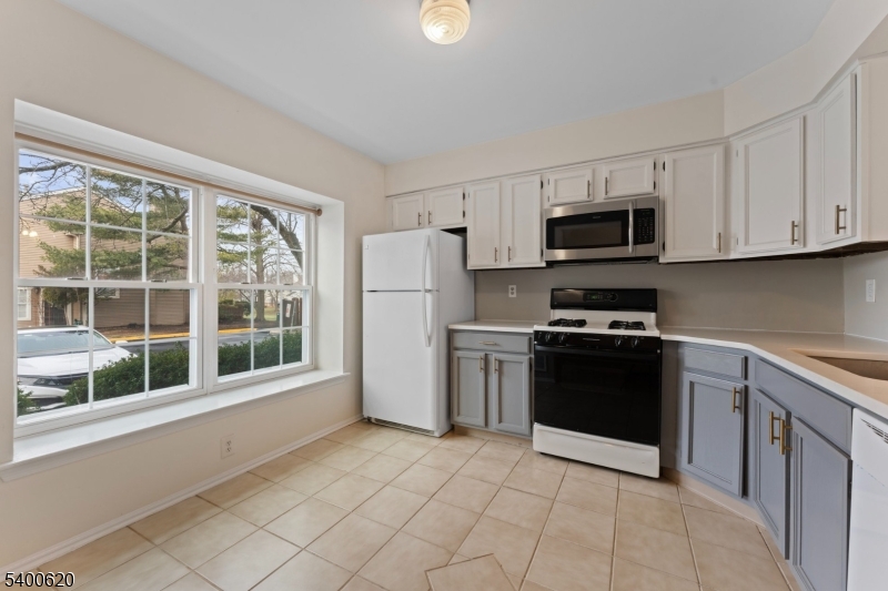 Franklin Twp., NJ 08873,330 Smithwold Rd #1