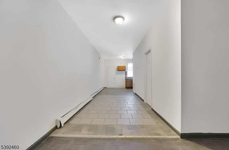 Newark City, NJ 07103,239 S 8th St