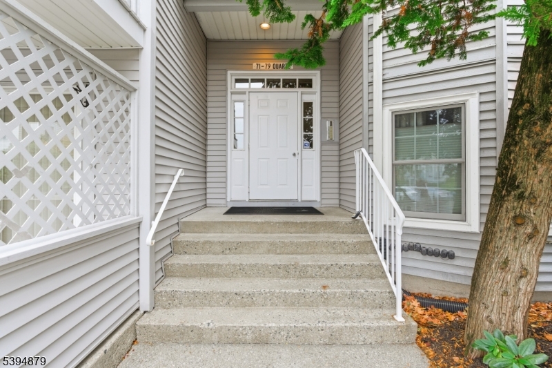 Paterson City, NJ 07501,75 Quartz Ln #75