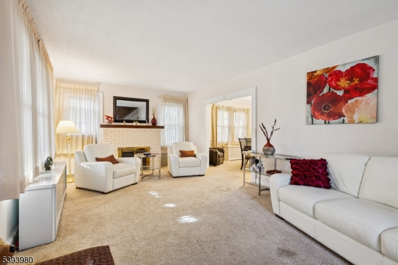 East Orange City, NJ 07017,12 Madison Ave