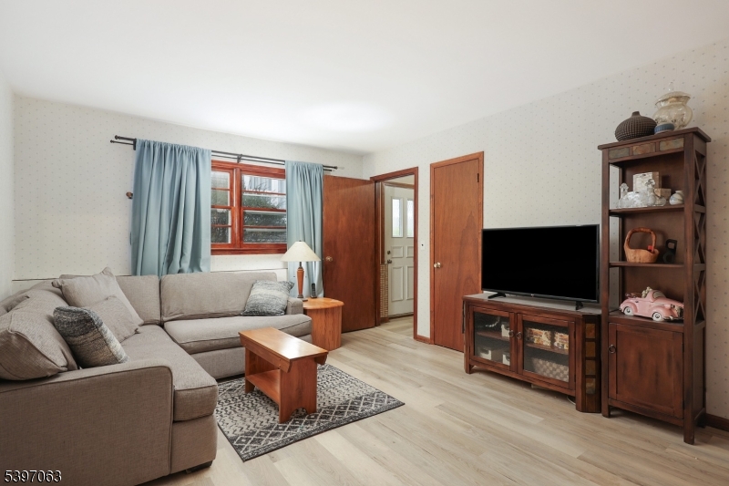 Springfield Twp., NJ 07081,30 Washington Ave