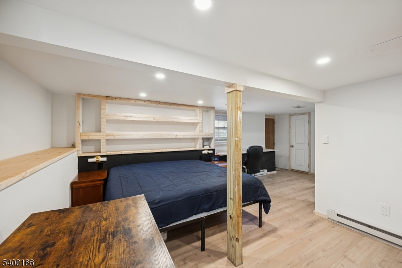 Hopatcong Boro, NJ 07843,206 Brooklyn Mountain Rd