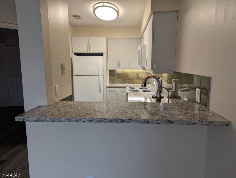 Bedminster Twp., NJ 07921,13 Hyde Court