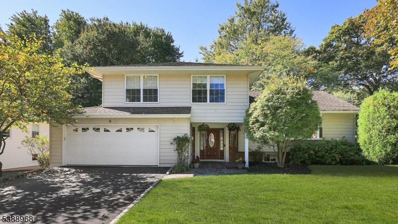 6 Robin Rd, Fanwood Boro, NJ 07023