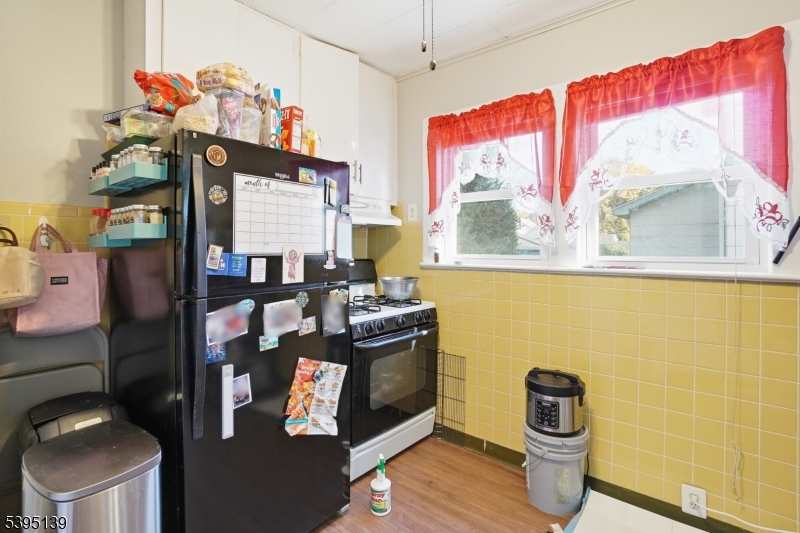 Bloomfield Twp., NJ 07003,15 Martin St