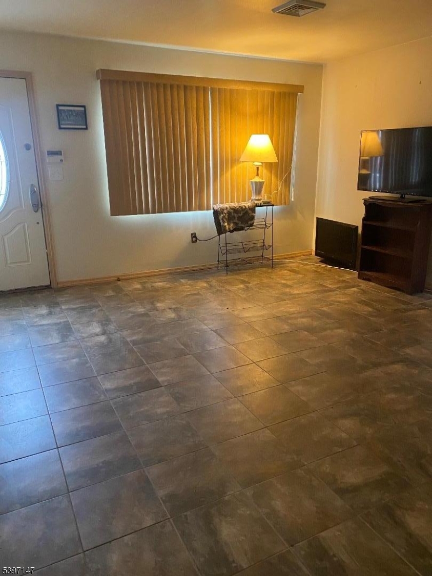 Plainfield City, NJ 07062,263 Colonial Pl