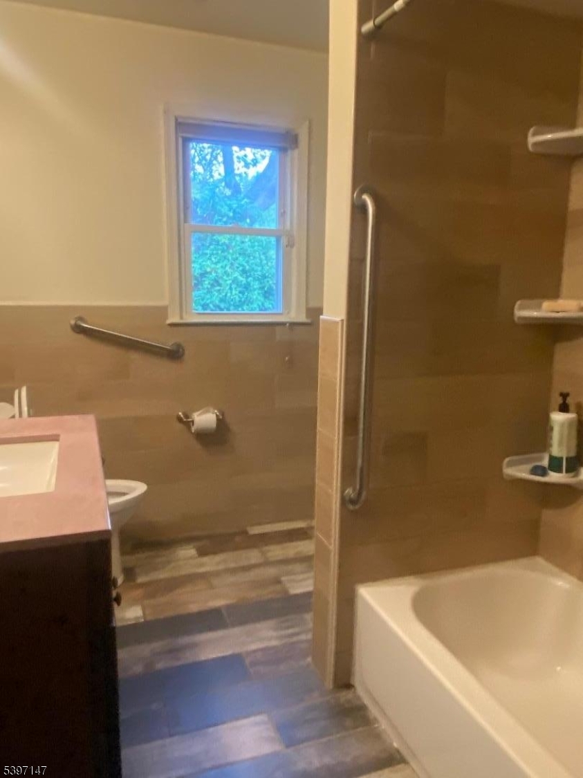 Plainfield City, NJ 07062,263 Colonial Pl