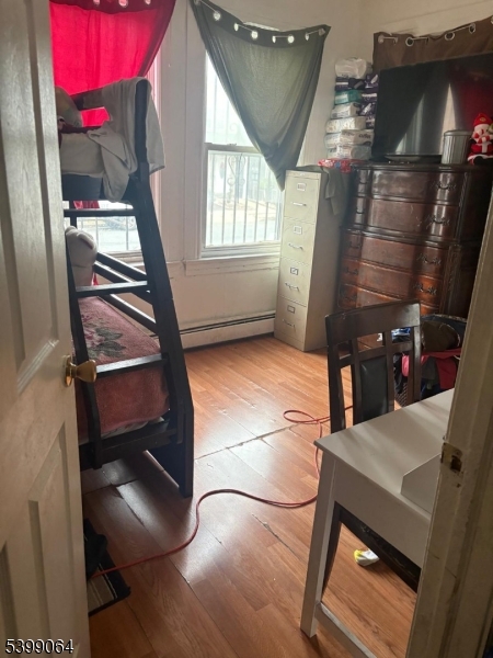 Elizabeth City, NJ 07206,225 Pine St