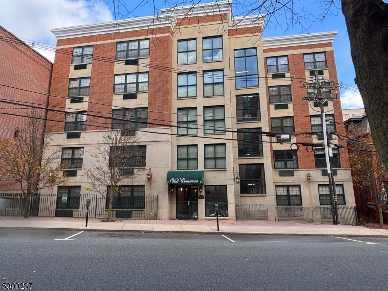 Morristown Town, NJ 07960,7 Prospect St #507