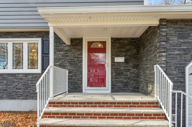 Woodbridge Twp., NJ 07067,8 Periwinkle Pl