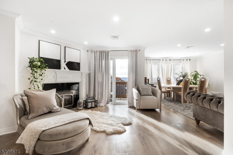 Haledon Boro, NJ 07508,305 Heights Dr #3