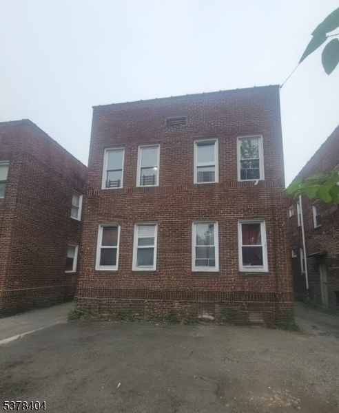 Newark City, NJ 07103,407 S 15Th St