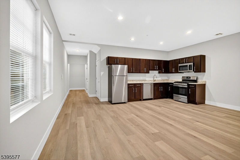 Hillsborough Twp., NJ 08844,692 Us Highway 206 #101