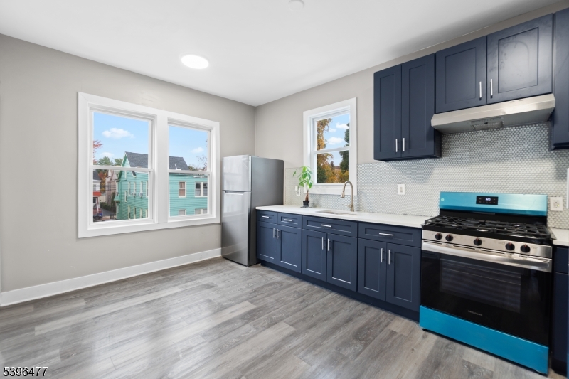 Newark City, NJ 07112,337 Leslie St Unit 2