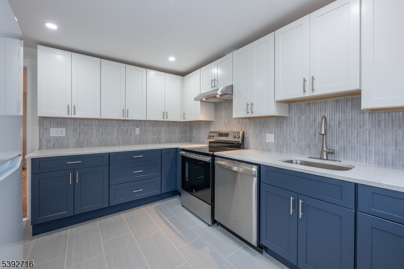 Franklin Boro, NJ 07416,4 Fowler St #1