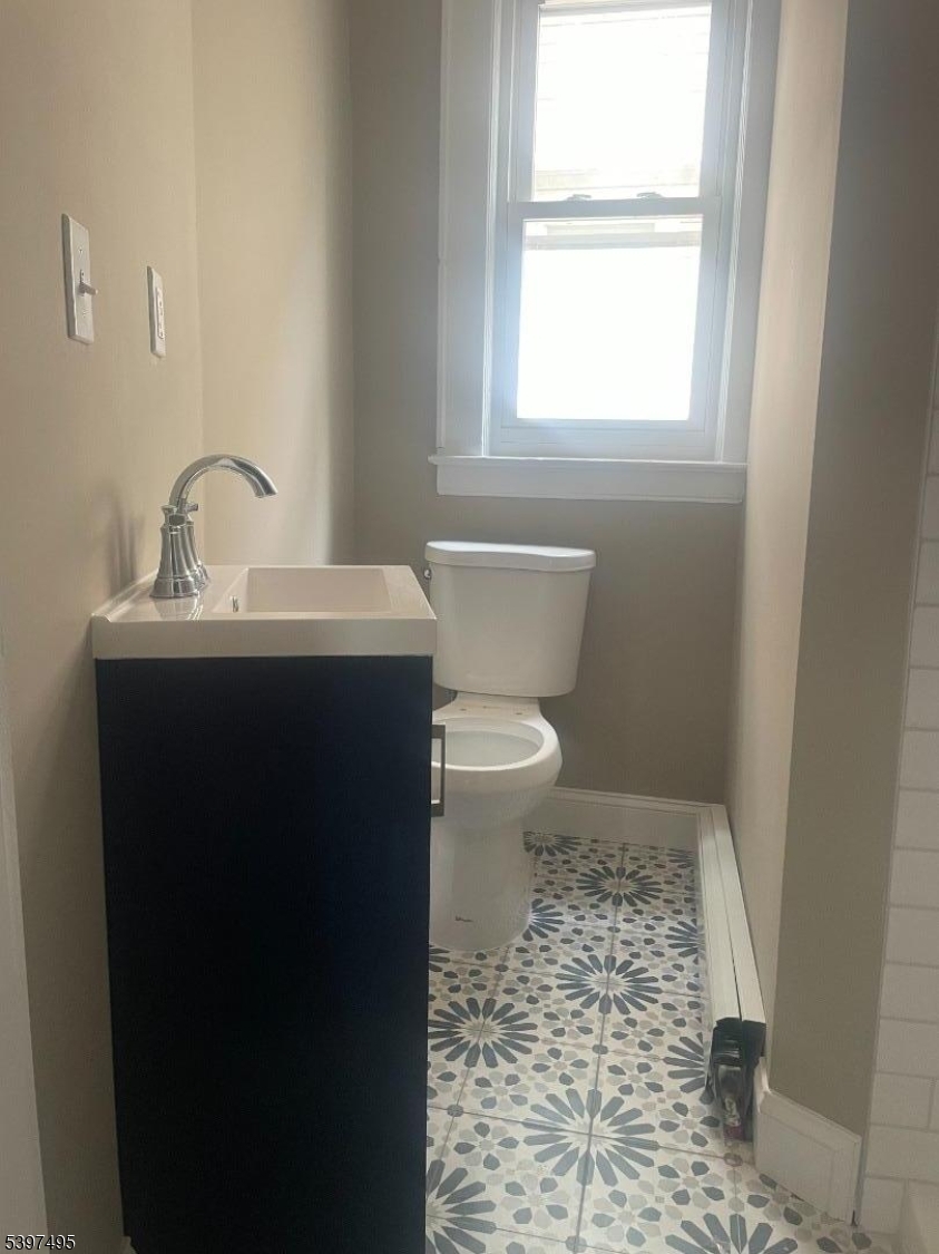 Newark City, NJ 07106,130 Isabella Ave