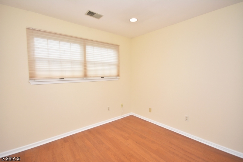 Bernards Twp., NJ 07920,26 Smithfield Ct