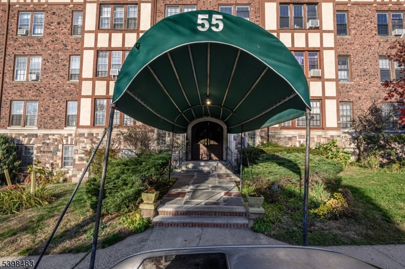 City Of Orange Twp., NJ 07079,55 Randolph Pl #301