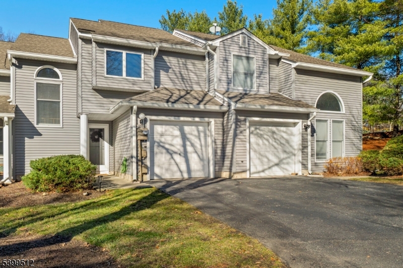 77 Meadow Pond Rd, Hardyston Twp., NJ 07419