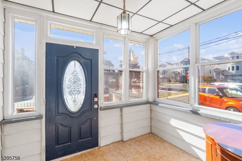 Elizabeth City, NJ 07208,1379 Garfield Pl